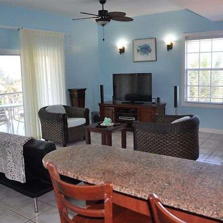 Queen Angel Resort Apartment Providenciales Exterior photo