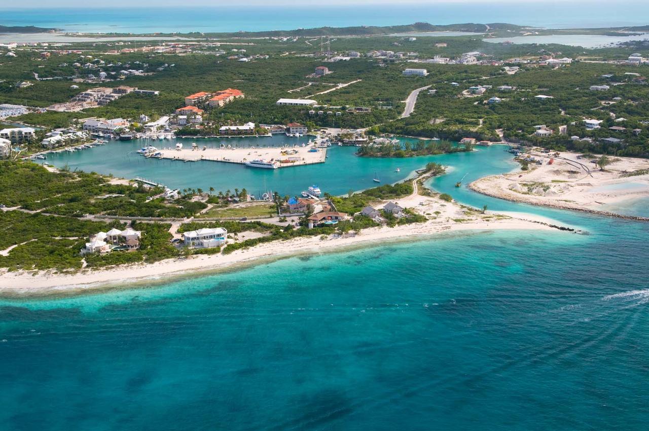 Queen Angel Resort Apartment Providenciales Exterior photo